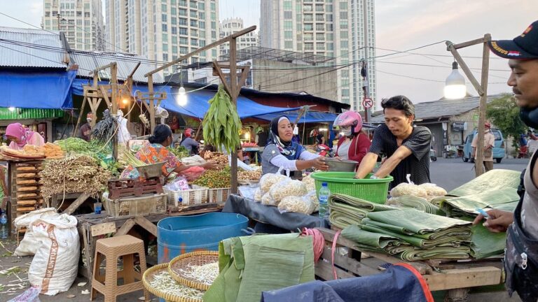 Abaikan Protokol Kesehatan di Pasar Tradisional