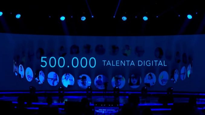 Literasi-Digital-Indonesia-Makin-Cakap-Digital-8-678x381